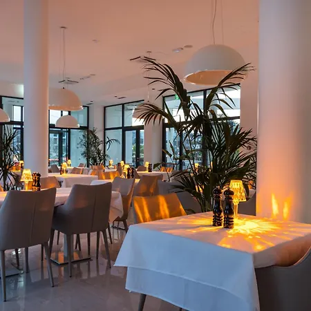 Hotell Miramare Zadar