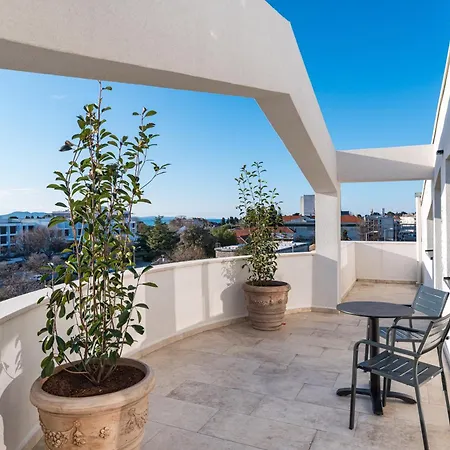 Miramare 4* Zara